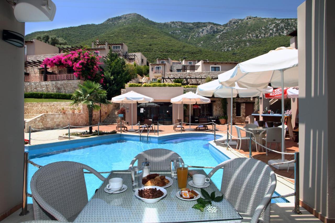Hotel Tesoro Никиана Экстерьер фото