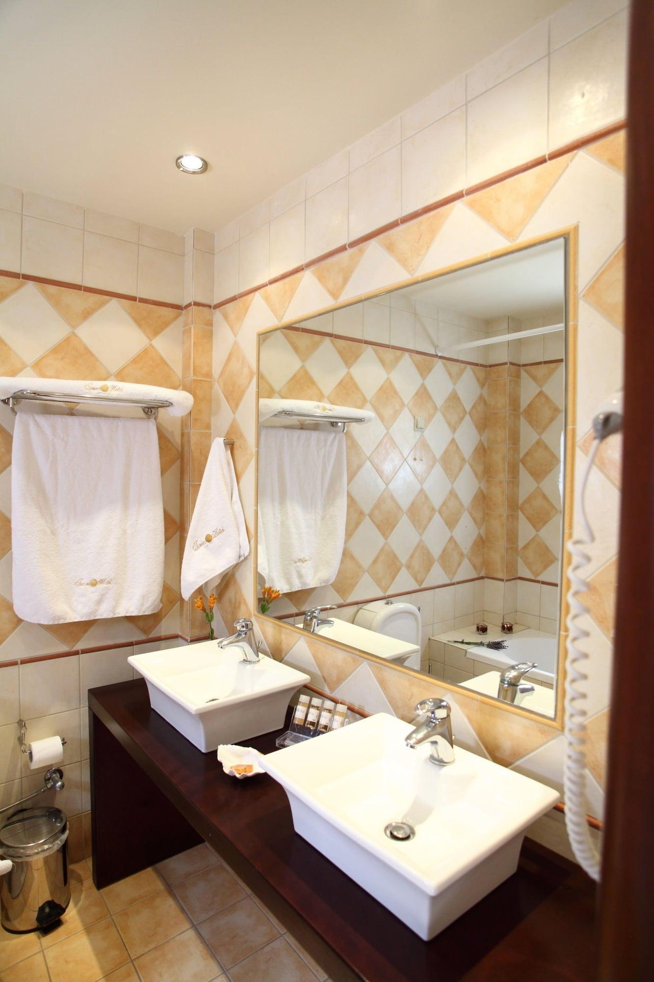 Hotel Tesoro Никиана Экстерьер фото