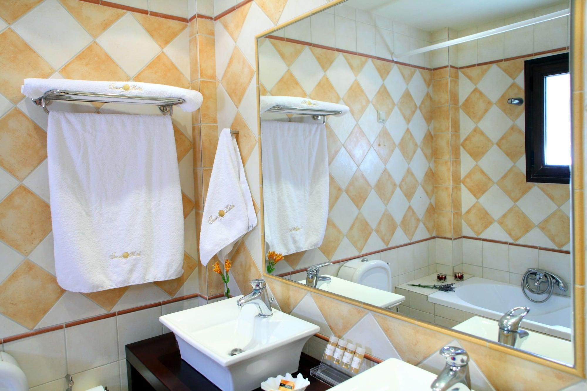 Hotel Tesoro Никиана Экстерьер фото
